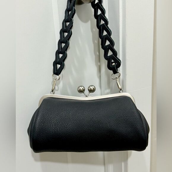 Black Togo Cowhide Leather Handmade Kisslock Baguette Bag With 3 Strap Styles - Picture 1 of 16
